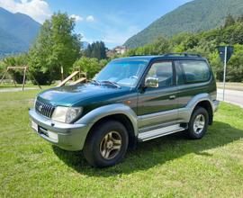 TOYOTA Land Cruiser - 2001