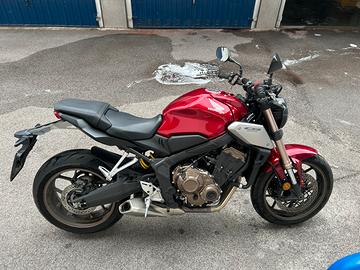 Honda CB650R - 2021