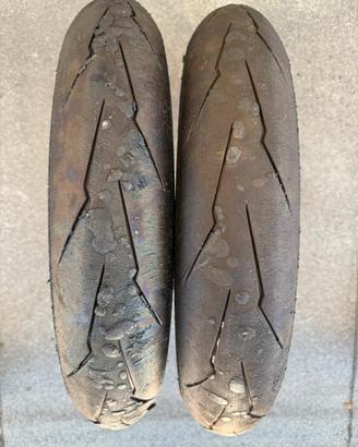 2 Anteriori Pirelli SUPERCORSA SC 110/70/17