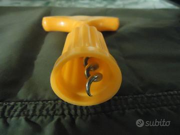 Apri bottiglia, Set olio aceto giallo, sale pepe