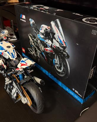 Lego Technic 42130 BMW M 1000 RR