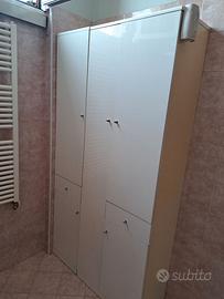 Mobile smaltato bianco per bagno