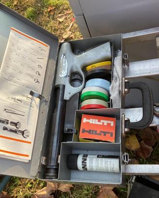 Sparachiodi hilti
