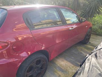 Alfa Romeo 147 1.9jtd 120cv poco trattabile
