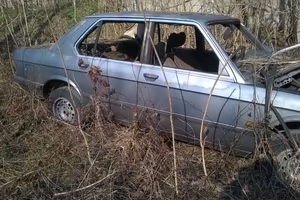 BMW 528 i  anno 1981  E28 
