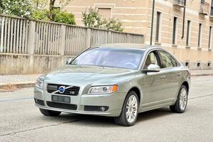 Volvo S80 4.4 V8 aut. AWD Summum