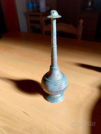 Antico spruzzatore artigianale di profum in ottone