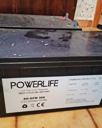3 batterie AGM 12v 300AH , 1 batteria 12v 100AH 