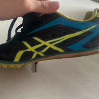 Scarpe chiodate atletica mezzofondo