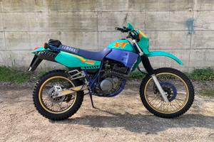 YAMAHA XT 600