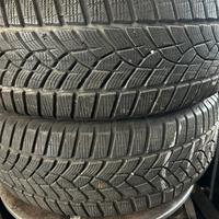 Gomme usate di varie misure