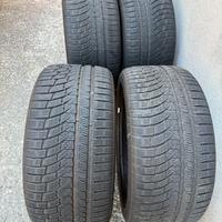 Nokian 275/35R20