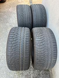 Nokian 275/35R20