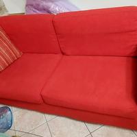 Divano rosso in tessuto 100€