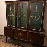 Vetrina con mobile stile liberty
