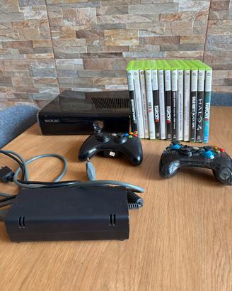 XBOX 360 con 2 PAD e Giochi NAPOLI