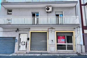 LOCALE COMMERCIALE a REDDITO