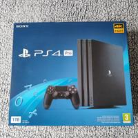 PS4  Pro 1Tb con 2 Joypad originali e scatola