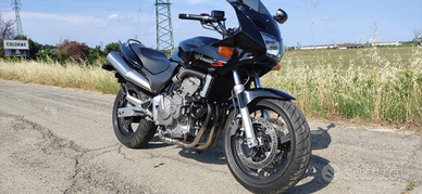 Honda CBF Hornet S 600