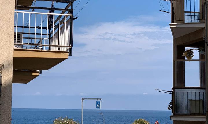Appartamento Noli fronte mare