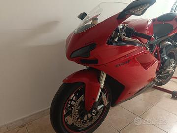 DUCATI 848 evo