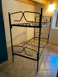 Letto a castello in ferro