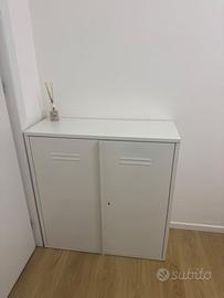 Coppia Mobiletti Ikea JOSEF bianchi in metallo