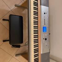 Pianoforte digitale YAMAHA DGX-630 YPG-635