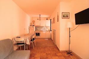 CASA SEMINDIPENDENTE A SAPRI