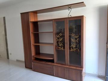 Mobile Parete attrezzata con vetrina per soggiorno