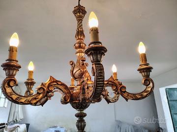 LAMPADARIO in legno a 6 bracci, 6 lampadine 