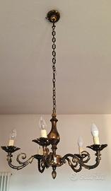 Lampadario classico a 5 luci in bronzo dorato 