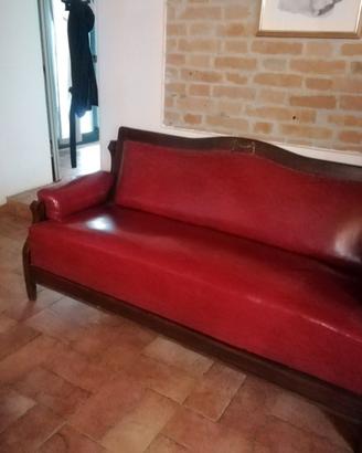 Divano letto anni 40, sedute in pelle