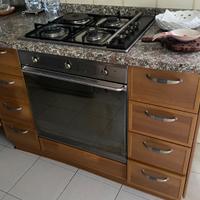 Cucina a gas 3 fuochi - 1 elettrico - forno