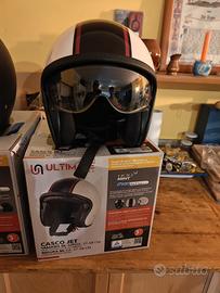 coppia di caschi  per moto e scooter 