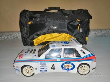 Auto Radiocomandata Lancia Delta "Martini