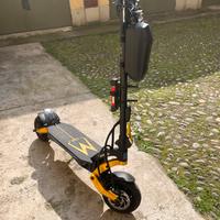 Monopattino Kaabo mantis king gt