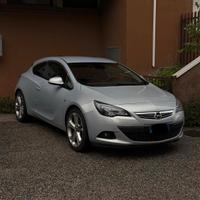 Opel Astra j GTC