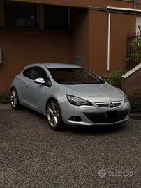 Opel Astra j GTC