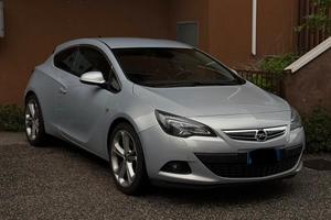 Opel Astra j GTC