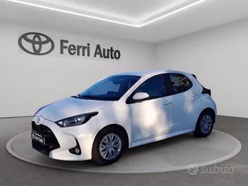 TOYOTA Yaris 1.0 active
