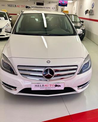Mercedes-benz B 200 d Premium