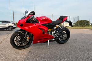 Ducati Panigale V2