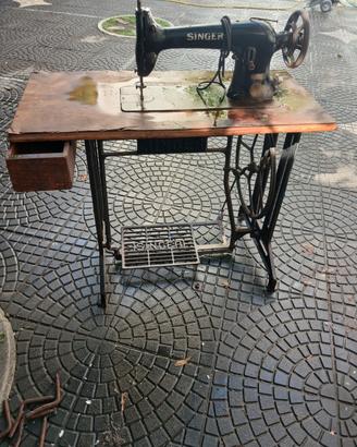 Macchina per cucire Singer da restaurare