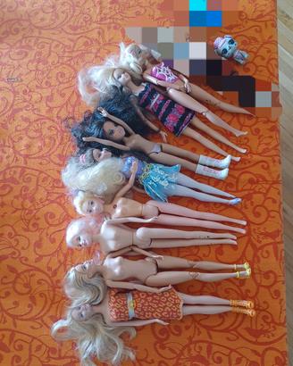 Lotto di 8 tra Barbie e bambole simili per bambina