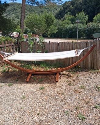 Amaca in legno da giardino