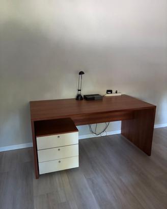 arredamento scrivania in legno