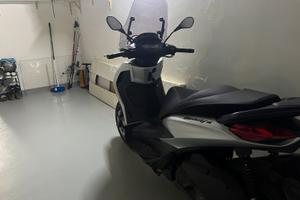 Beverly 300 anno 2021