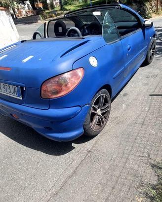 Auto peugeot decappottabile 206