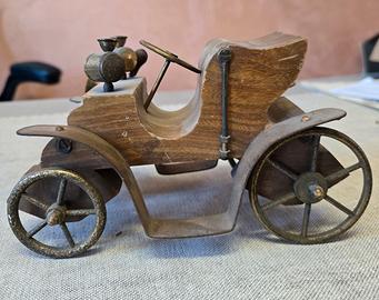 Macchina antica Fiat 1899